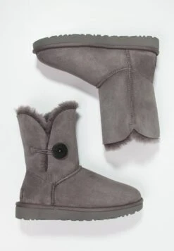 Ugg Bailey Button Ii - Korte Laarzen - Grey 12 Ugg Bailey Button Ii - Korte Laarzen - Grey -Ugg 083e32cf055e41e6a34385d57c7786dc