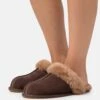 Ugg Scuffette - Pantoffels - Burnt Cedar 1 Ugg Scuffette - Pantoffels - Burnt Cedar -Ugg 0b21c80389874bb187e7dc263793fdf8