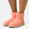 Ugg Classic Mini - Korte Laarzen - Starfish Pink 2 Ugg Classic Mini - Korte Laarzen - Starfish Pink -Ugg 0edea51a9980499c8c545e0ef94f7693