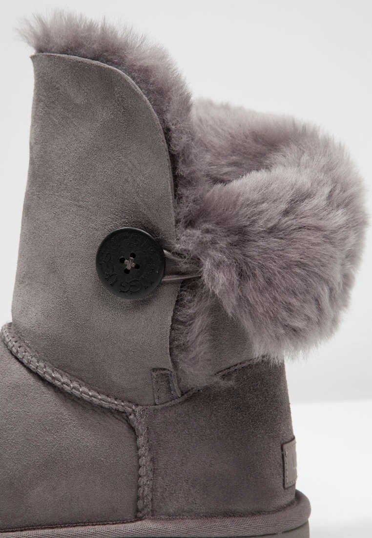 Ugg Bailey Button Ii - Korte Laarzen - Grey 9 Ugg Bailey Button Ii - Korte Laarzen - Grey - Afbeelding 7