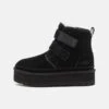 Ugg Neumel Platform Unisex - Korte Laarzen - Black -Ugg 1a109de2acb2499890004697fed4aaa4