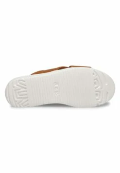 Ugg W Zayne Crossband - Muiltjes - Cognac 11 Ugg W Zayne Crossband - Muiltjes - Cognac -Ugg 1a254ef4213848db98cd72f6042ed77d