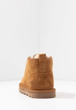 Ugg Neumel - Korte Laarzen - Chestnut -Ugg 307bd8efa468488b9cff2306c1954546