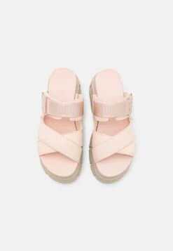 Ugg Ashton Slide - Muiltjes Met Hak - Rosy Beige -Ugg 3976cb2d12a64ef8a05ca40266b58614
