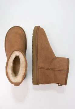 Ugg Classic Mini - Korte Laarzen - Chestnut -Ugg 3f0a0a0057564448955dcd74a6573409