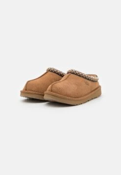 Ugg Tasman Ii Unisex - Pantoffels - Chestnut -Ugg 43091e6a16f240ccb098b56345d478c3