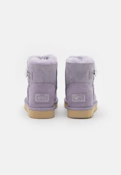 Ugg Mini Bailey Button Bling - Korte Laarzen - June Gloom -Ugg 4748b6eda77748119b0a22a8d1618f7e