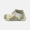 Ugg Tasman X Camopop - Instappers - Moss Green -Ugg 4dc7ce9fffac4f978d0ad1cde2970053