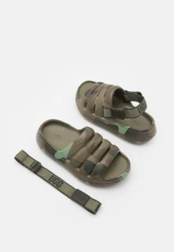 Ugg Sport Yeah Unisex - Badslippers - Moss Green -Ugg 5a70fc05027b48fca84cc17096b6bbe7