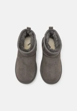 Ugg Classic Ultra Mini Unisex - Korte Laarzen - Grey 11 Ugg Classic Ultra Mini Unisex - Korte Laarzen - Grey -Ugg 68c341301f0746ec81cf9be074f912a3