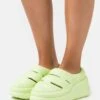 Ugg Sport Yeah- Instappers - Melon Green -Ugg 7572510b370d41fd97e87718d3d8c81a