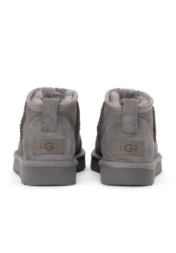 Ugg Classic Ultra - Korte Laarzen - Grey -Ugg 7844a58ce8794b8ba3e0021e74ce3d14