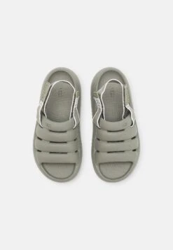 Ugg Sport Yeah - Sandalen - Moss Green 13 Ugg Sport Yeah - Sandalen - Moss Green -Ugg 8e23298c42494e7180dbbbfbc47699bb