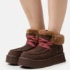 Ugg Funkarra Cabin Cuff - Enkellaarsjes Met Plateauzool - Burnt Cedar -Ugg 8f002c998f014ebb85fe2177845aa691
