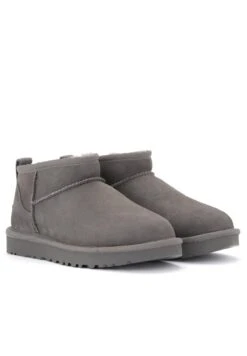 Ugg Classic Ultra - Korte Laarzen - Grey -Ugg 986e223baa6e41db981a64b5739b2105