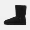 Ugg Classic Short - Snowboots- Black