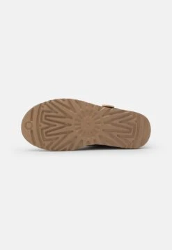 Ugg Mini Bailey Button - Korte Laarzen - Forest Night 12 Ugg Mini Bailey Button - Korte Laarzen - Forest Night -Ugg 9dbfa5aa2c5a41678e40d4175369cffa