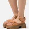 Ugg Ashton Ankle - Sandalen Met Plateauzool - Toast -Ugg a73000085c2c4de4b3add9de83efde60