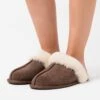 Ugg Scuffette - Pantoffels - Espresso -Ugg c4c51c9838af4b52b7b133dc9f036911
