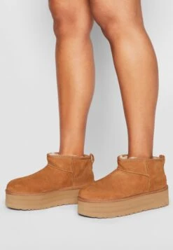 Ugg Classic Ultra Mini Platform - Enkellaarsjes Met Plateauzool - Chestnut -Ugg cdc2b68178a04e4a9c95238bf8cda9f3