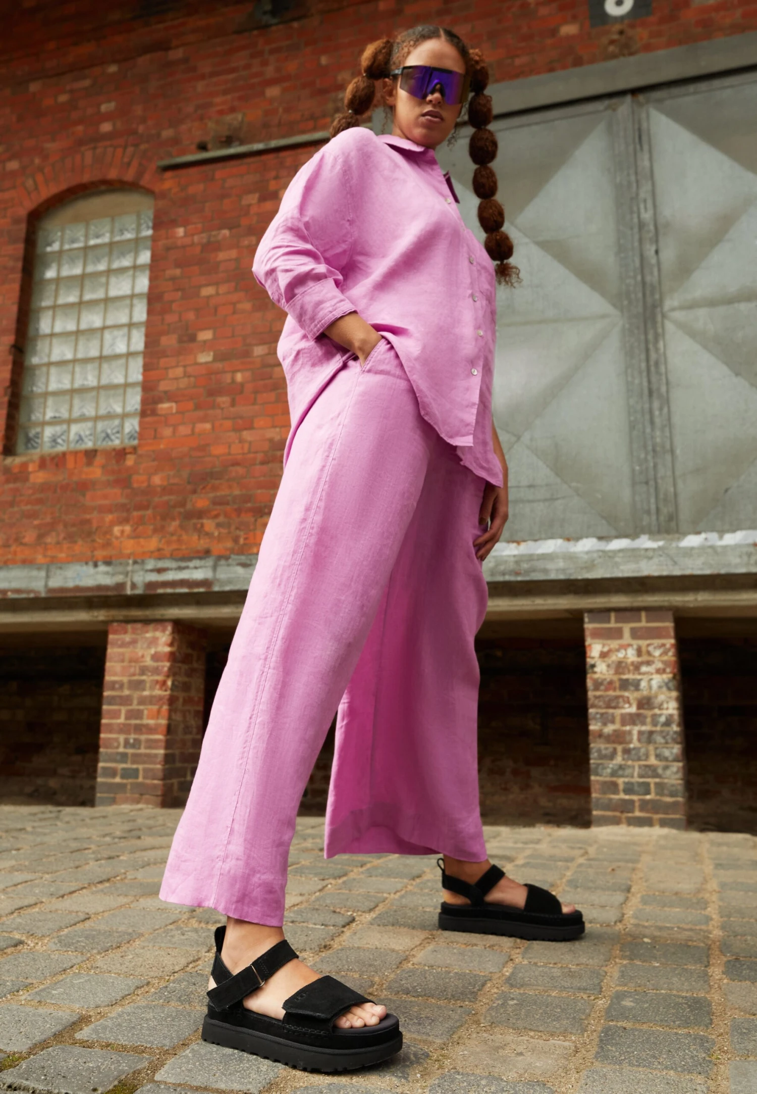 Ugg Goldenstar - Sandalen Met Plateauzool - Black 3 Ugg Goldenstar - Sandalen Met Plateauzool - Black