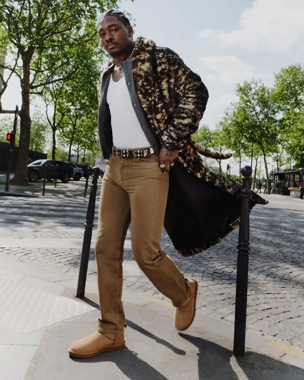 Ugg -Ugg large aw25 iconic style stefon diggs m classic ultra mini 1137391 che fl v